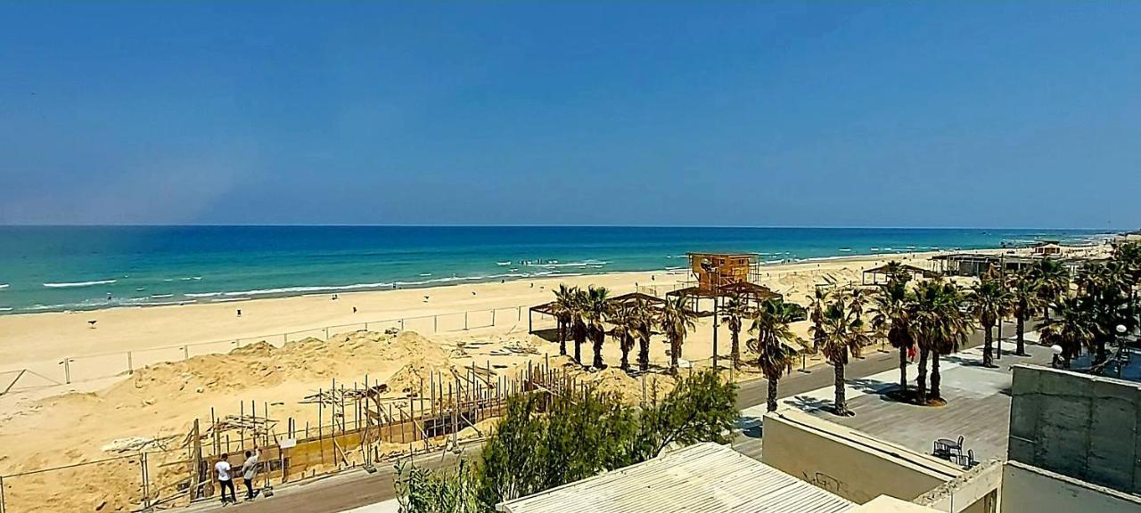 מלון דירות על הים בת ים 39 Exterior photo